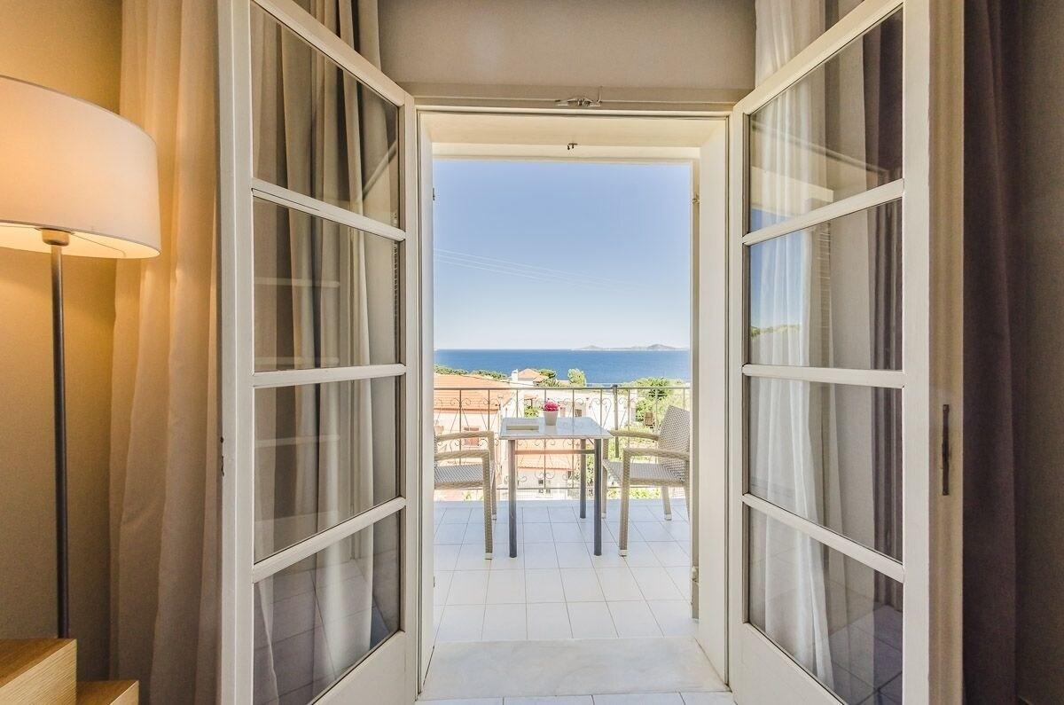 Hotel Nereides Patitírion Exteriér fotografie